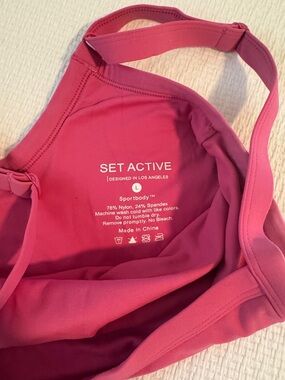 SET Active Sportbody™ Active Bra in Raspberry Pink